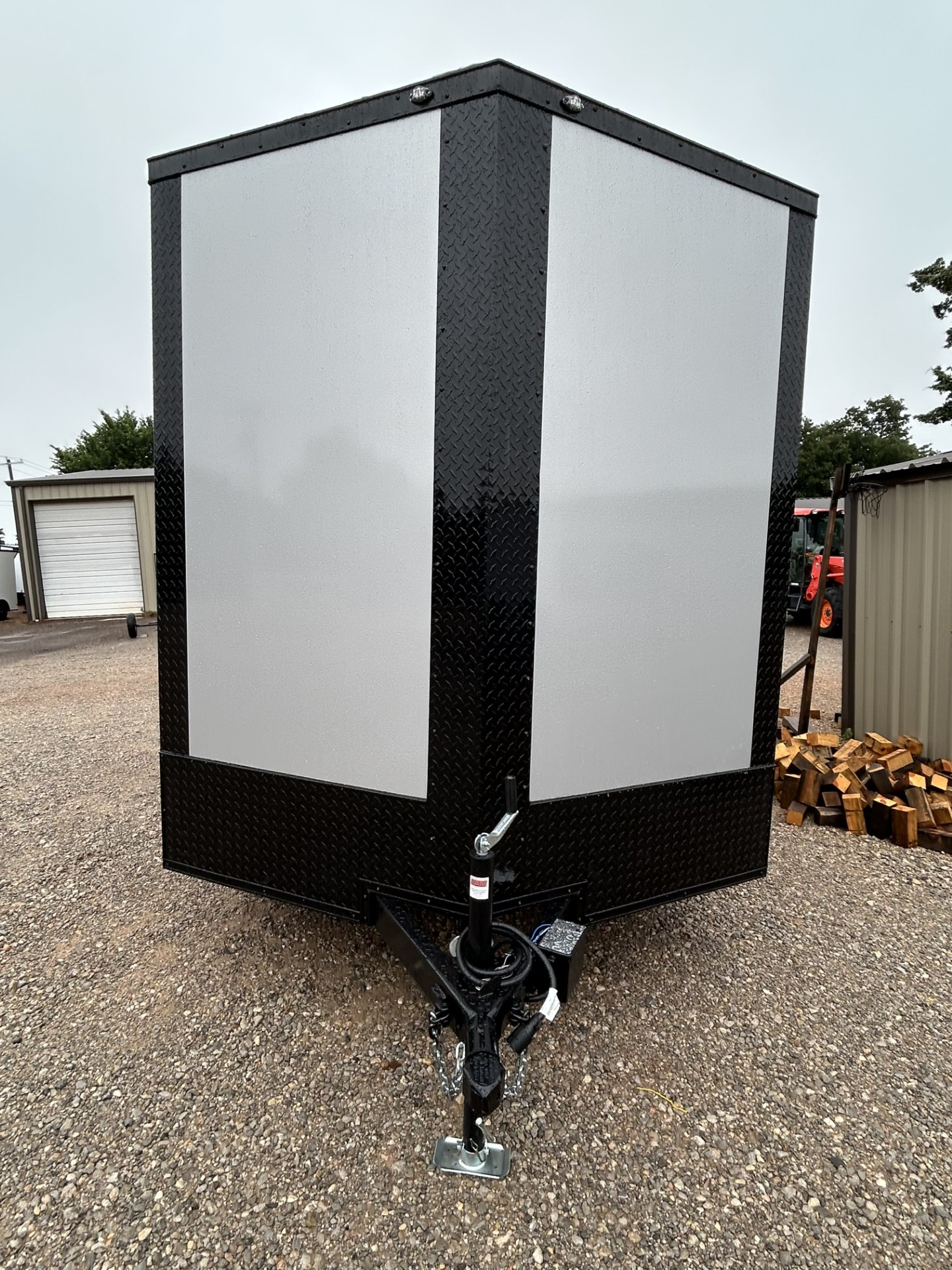2026 Family Trailers 16x7 Enclosed - Image 2