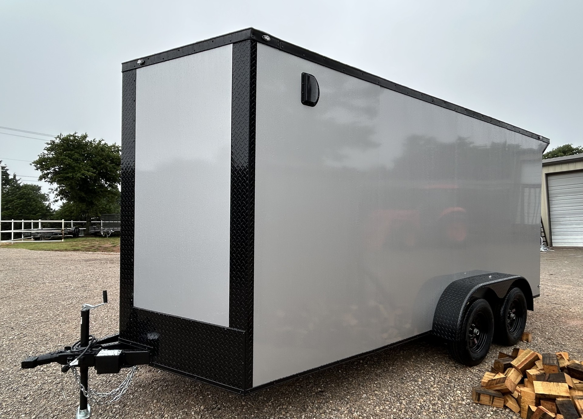 2026 Family Trailers 16x7 Enclosed - Image 3
