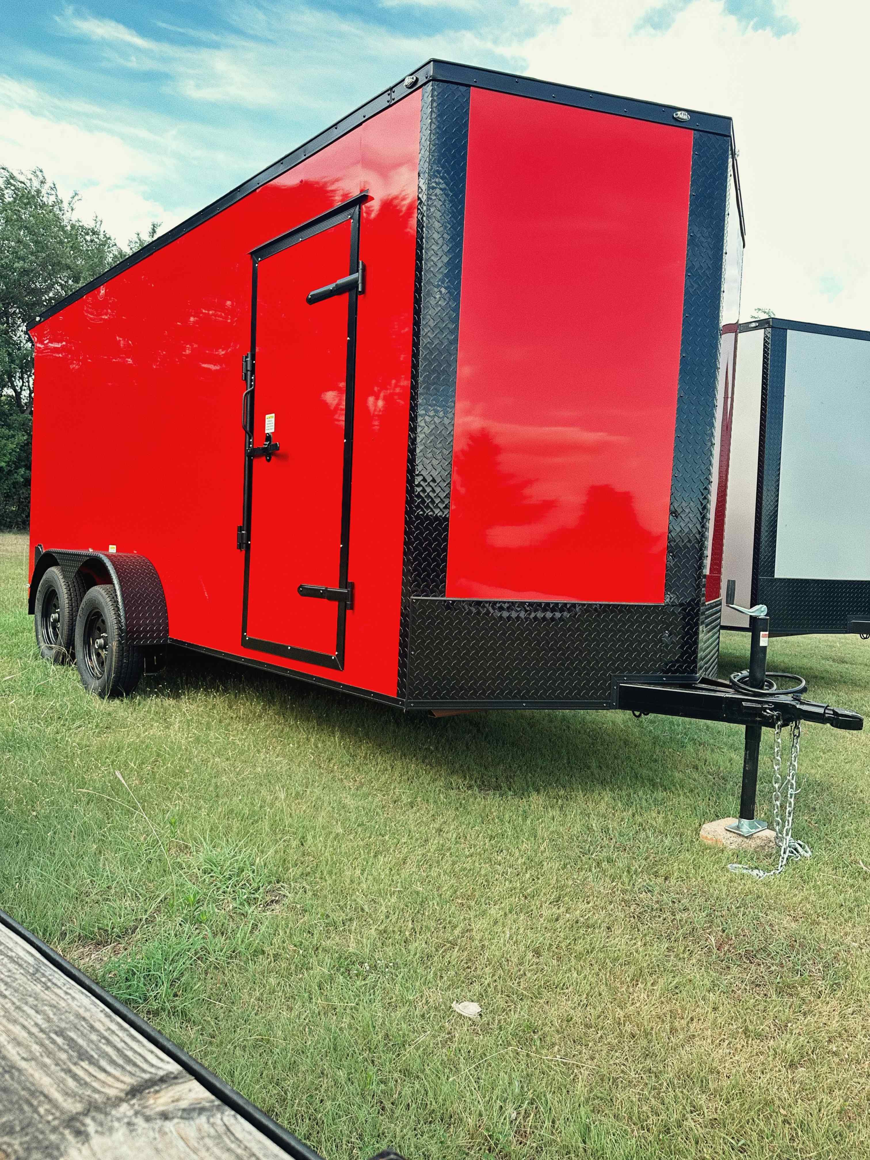2026 Family Trailers 16x7 Enclosed - Image 3