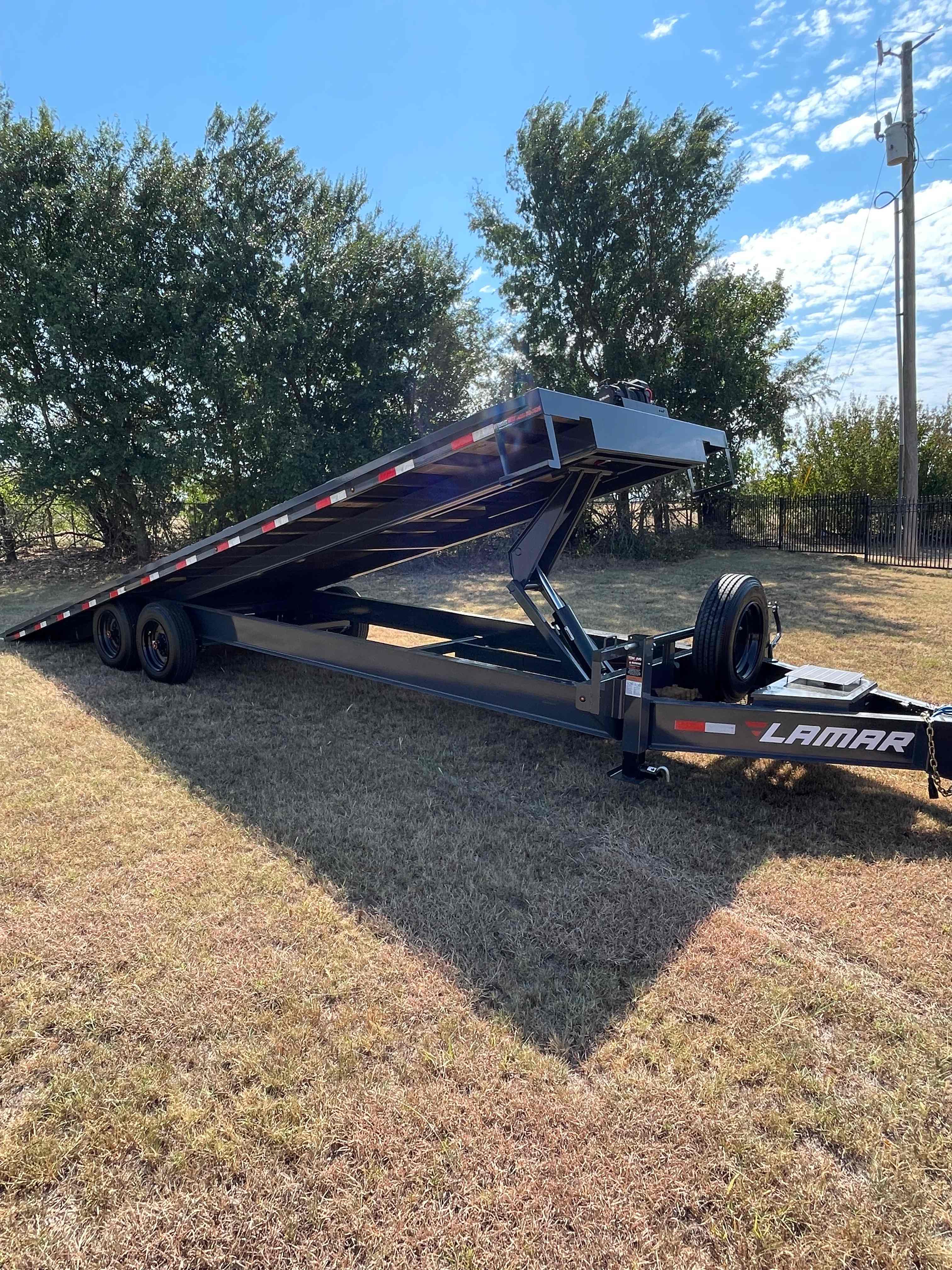26' Tilt Deck Trailer - Image 4