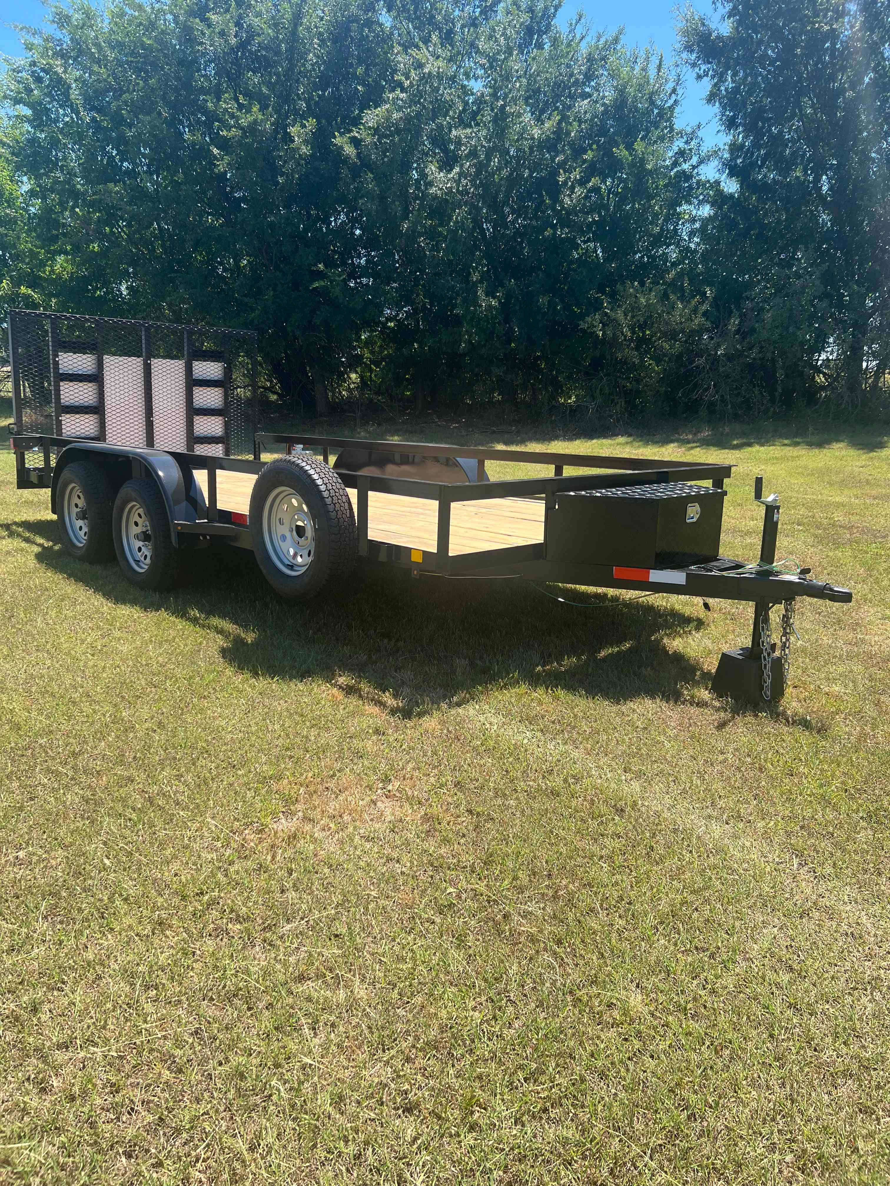 2026 CM 16x7 Utility Trailer - Image 2